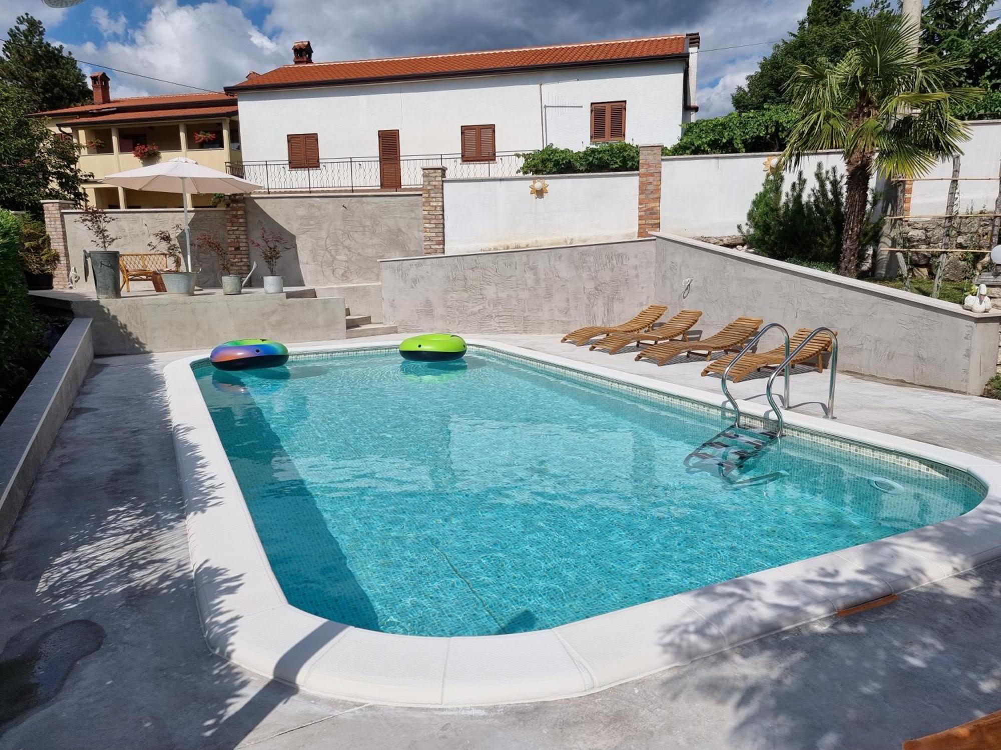 Luanas Rooms With Istrian Touch Buzet Exterior photo